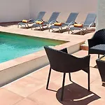 Mi Casa De *